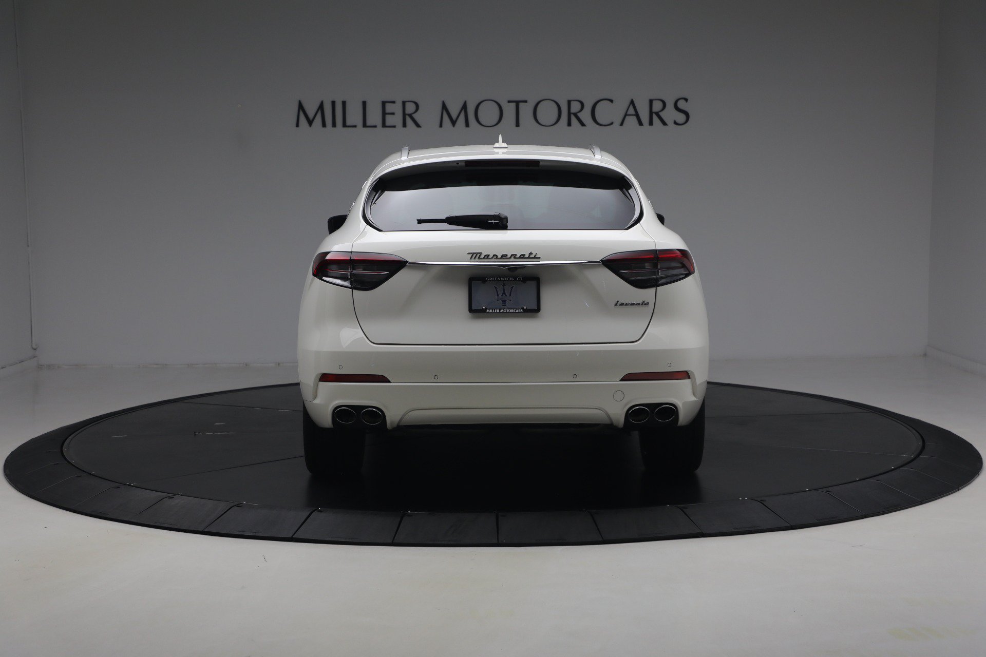 Certified 2023 Maserati Levante GT AWD/4WD image 6