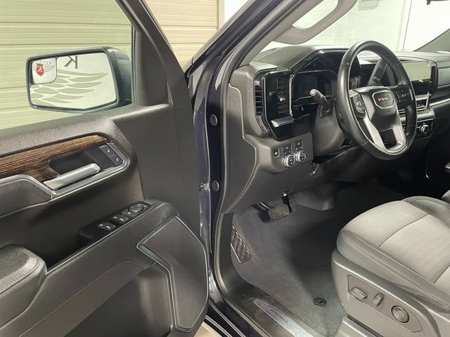 Used 2025 GMC Sierra 1500 Elevation AWD/4WD image 10