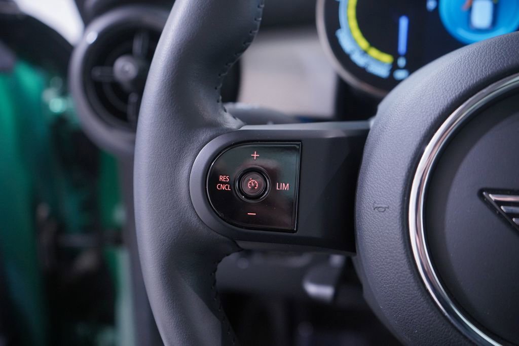 Used 2024 MINI Cooper SE image 17