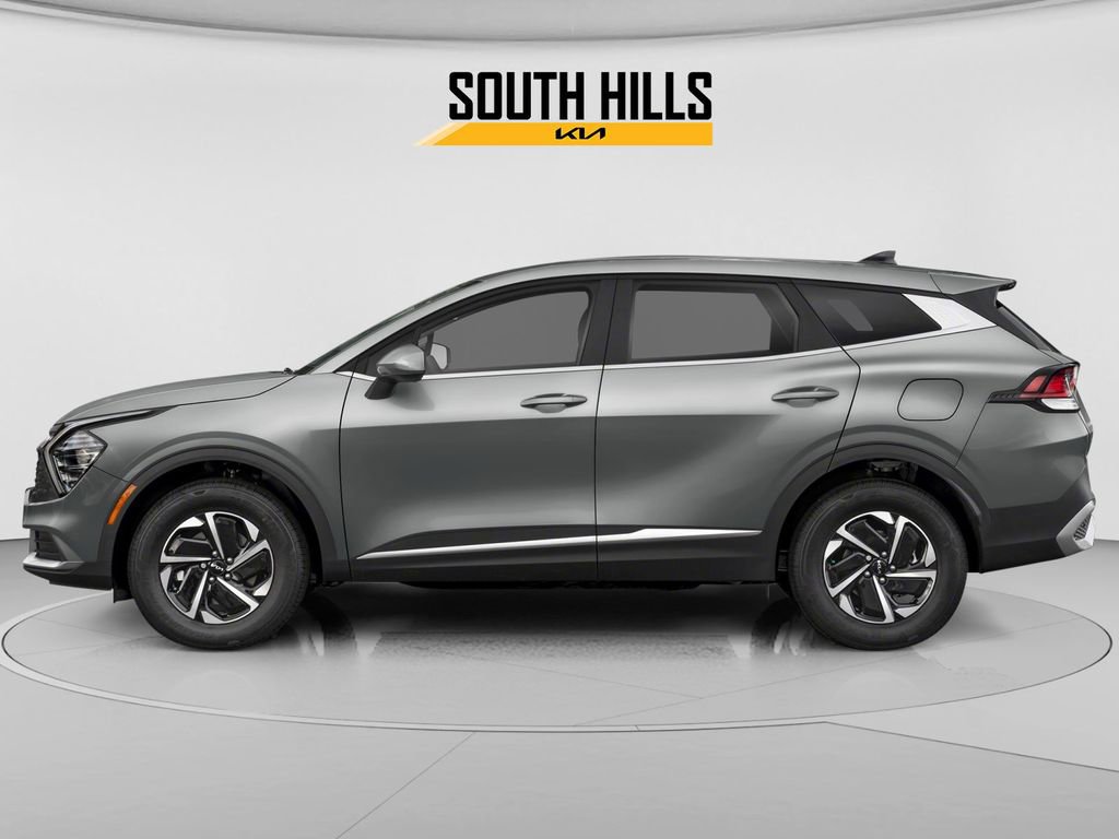 Used 2025 Kia Sportage LX image 3