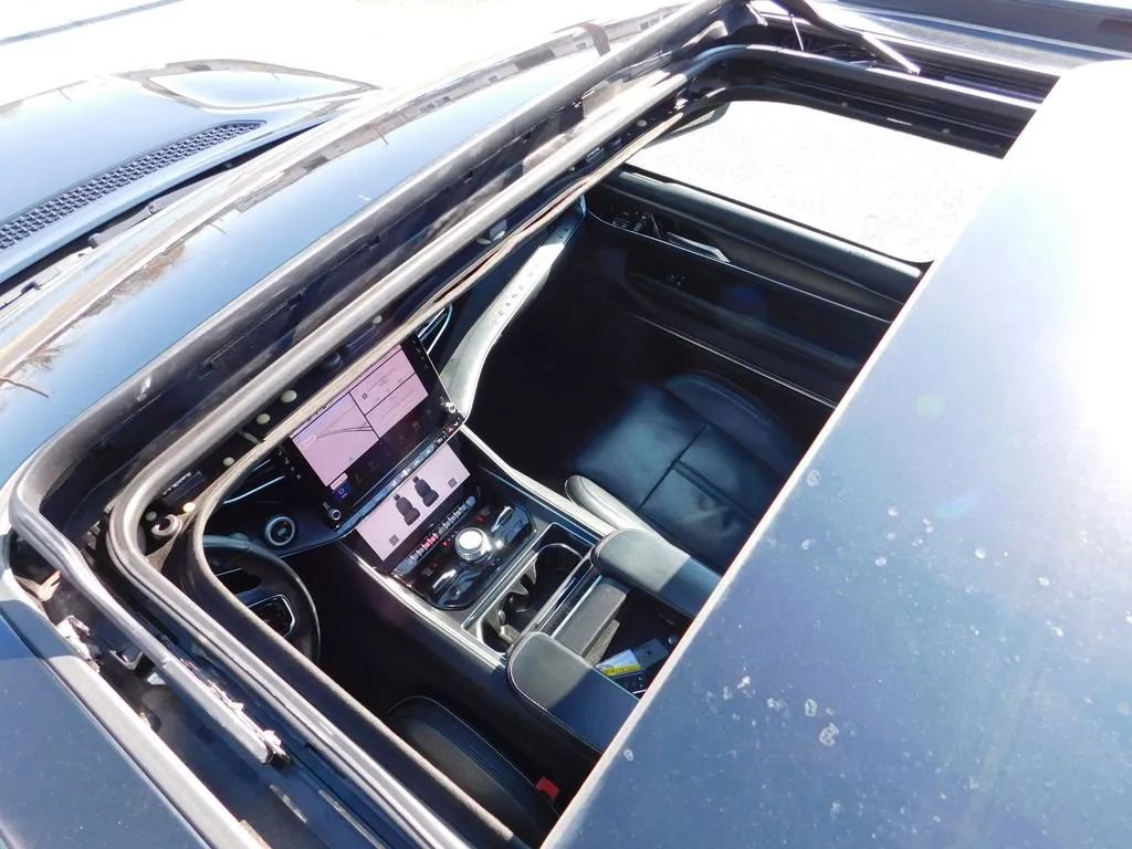 Used 2024 Jeep Grand Wagoneer L Series II w/ Quick Order Packagew 28T image 12