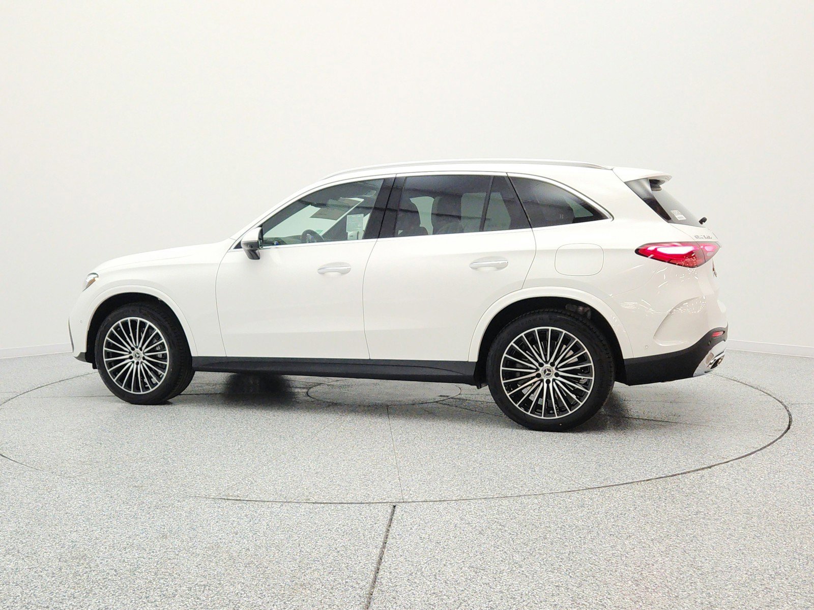 New 2026 Mercedes-Benz GLC 350e 4MATIC image 8
