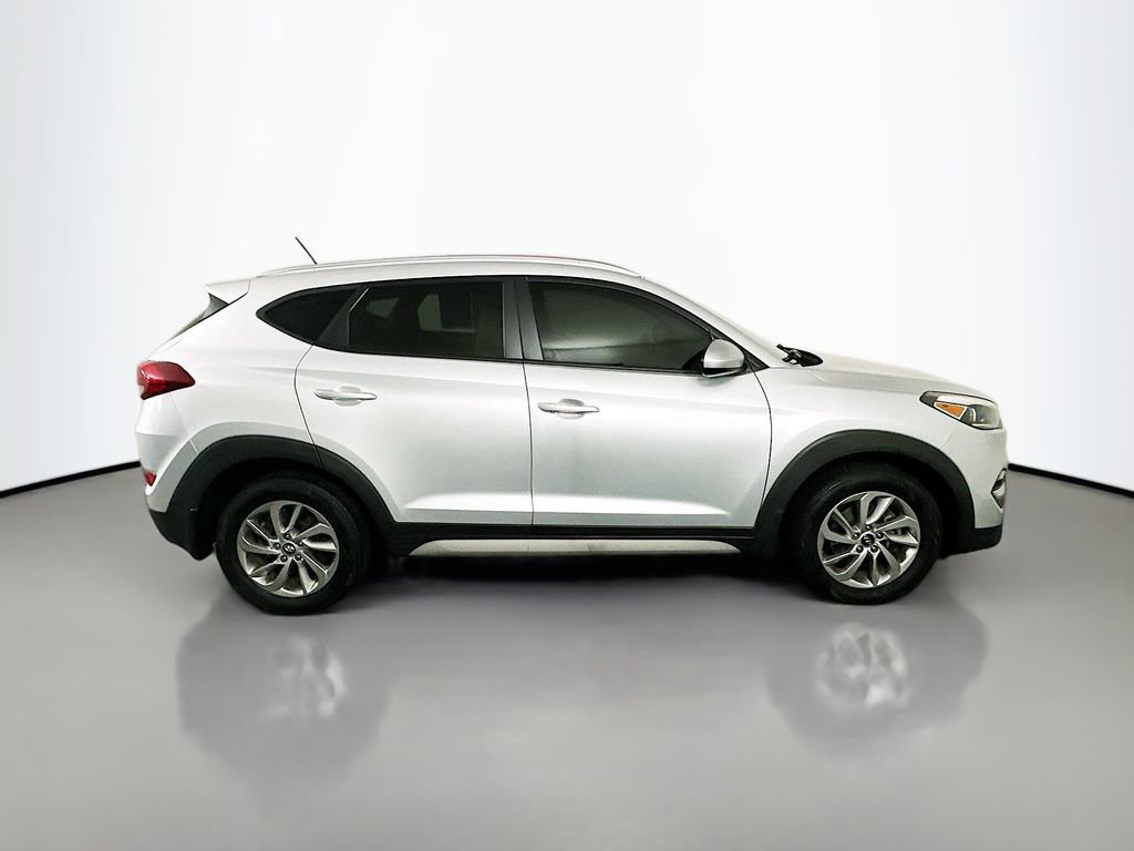 Used 2017 Hyundai Tucson SE image 8