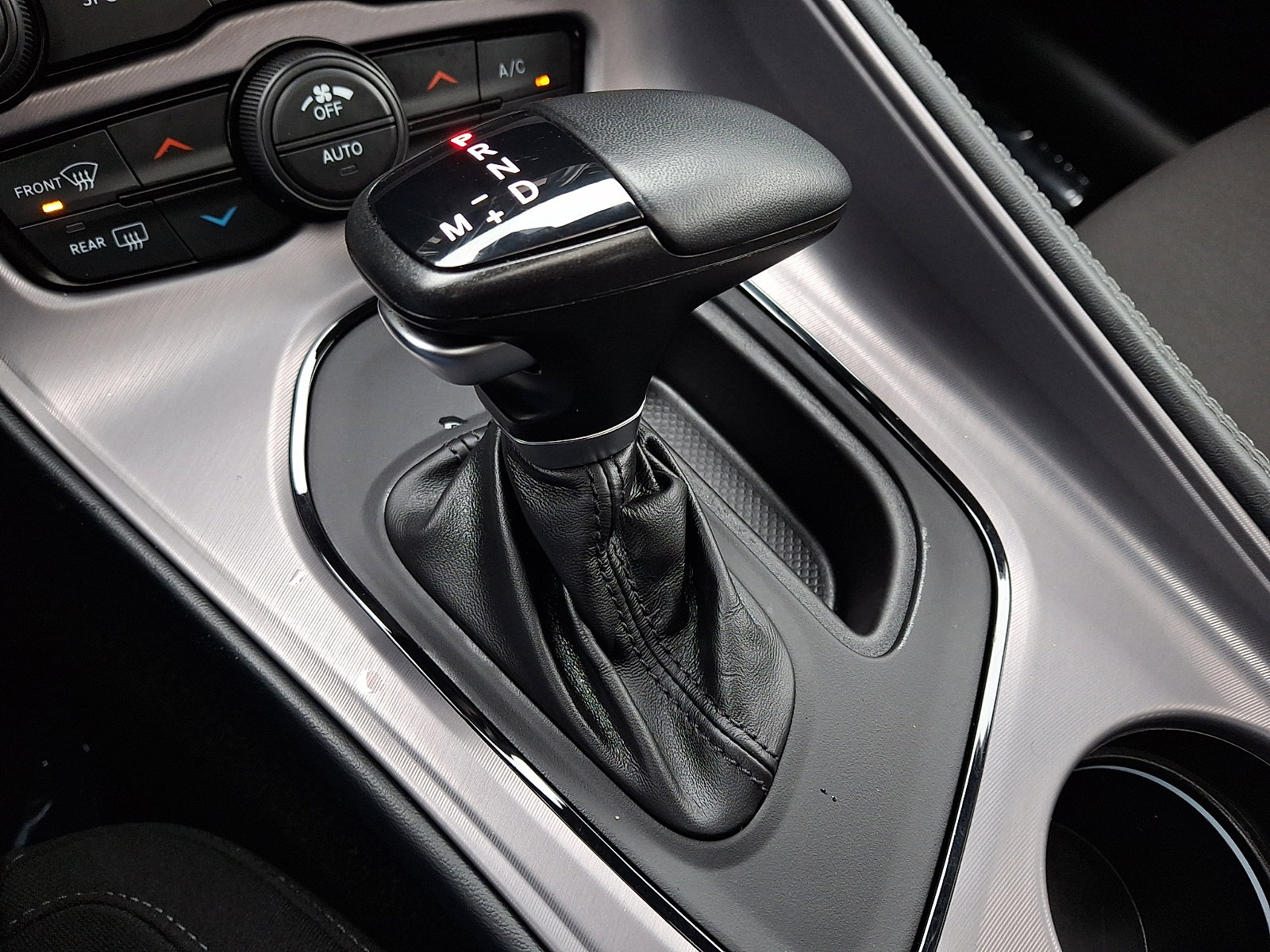 Used 2023 Dodge Challenger R/T w/ Blacktop Package image 15