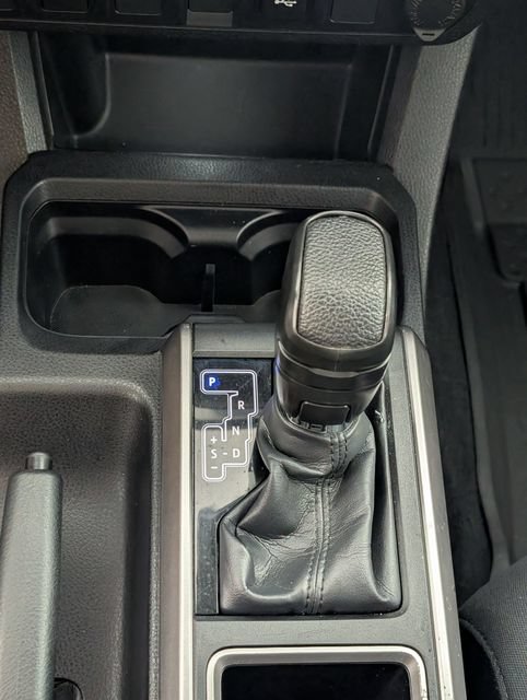 Used 2023 Toyota Tacoma SR5 AWD/4WD image 22