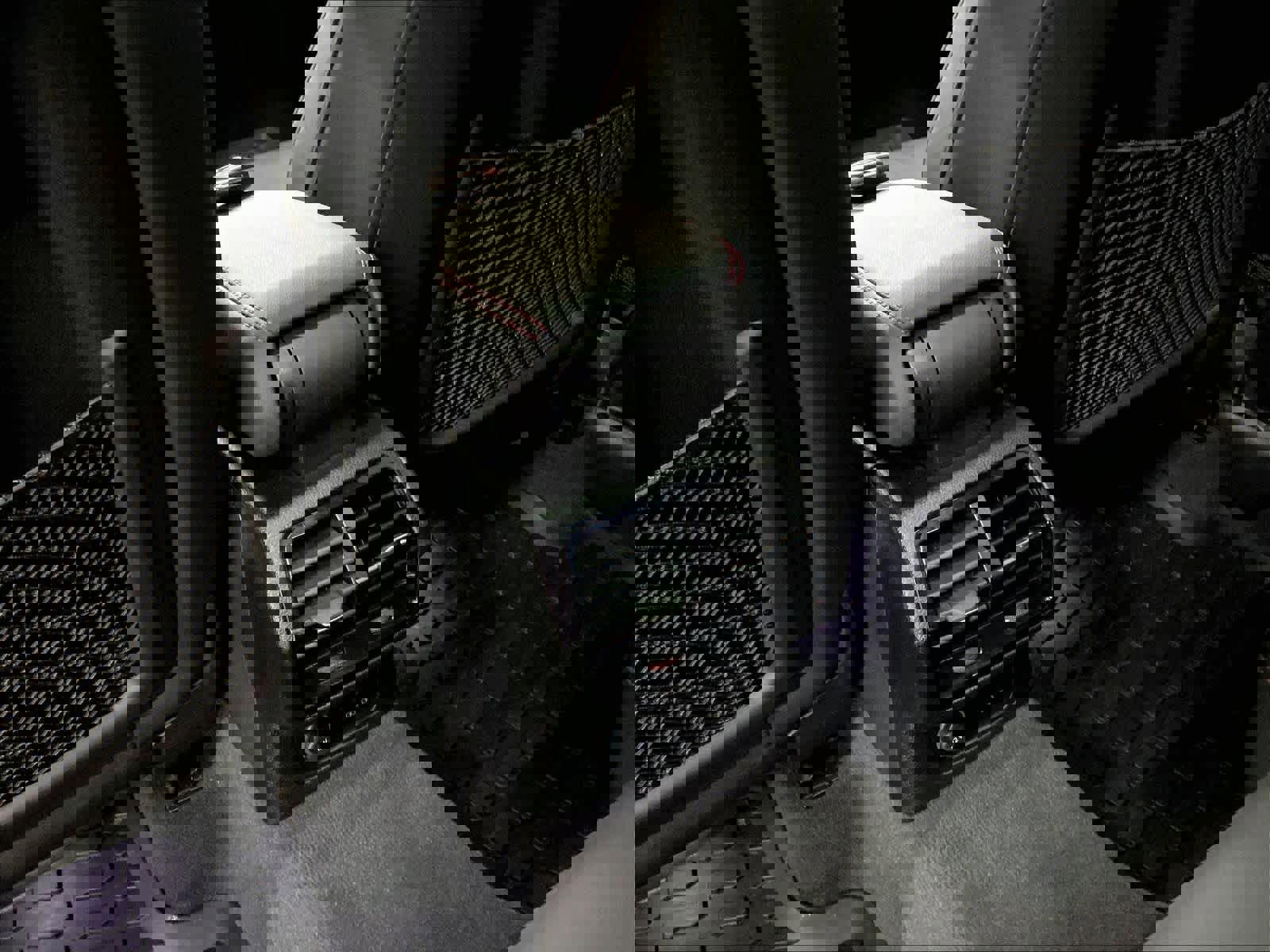 Certified 2025 Audi Q3 2.0T Premium Plus w/ Premium Plus Package image 37