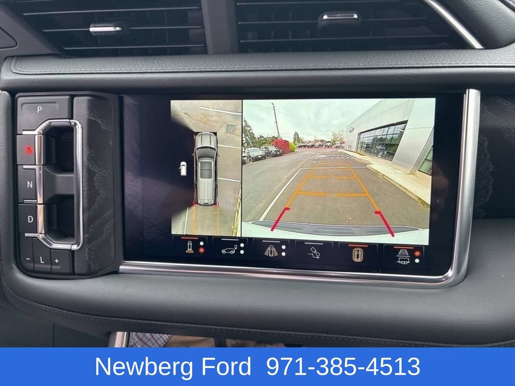 Used 2024 GMC Yukon XL Denali w/ Advanced Technology Package AWD/4WD image 20