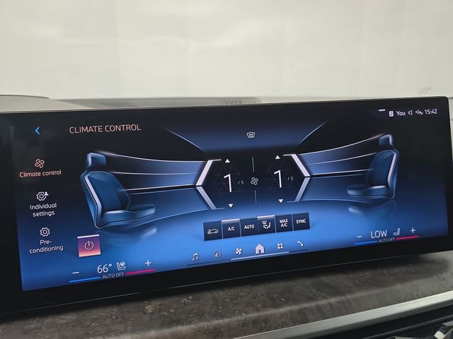 Used 2024 BMW X5 xDrive40i image 31