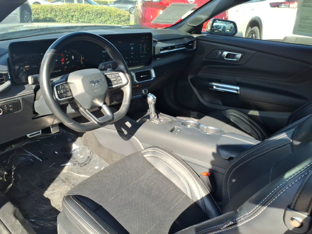 Used 2025 Ford Mustang GT Premium RWD image 11
