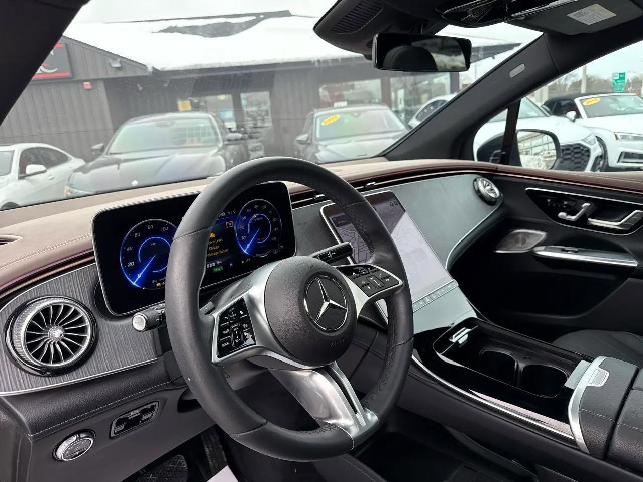 Used 2023 Mercedes-Benz EQE 350+ 4MATIC SUV w/ AMG Line Exterior Package image 25