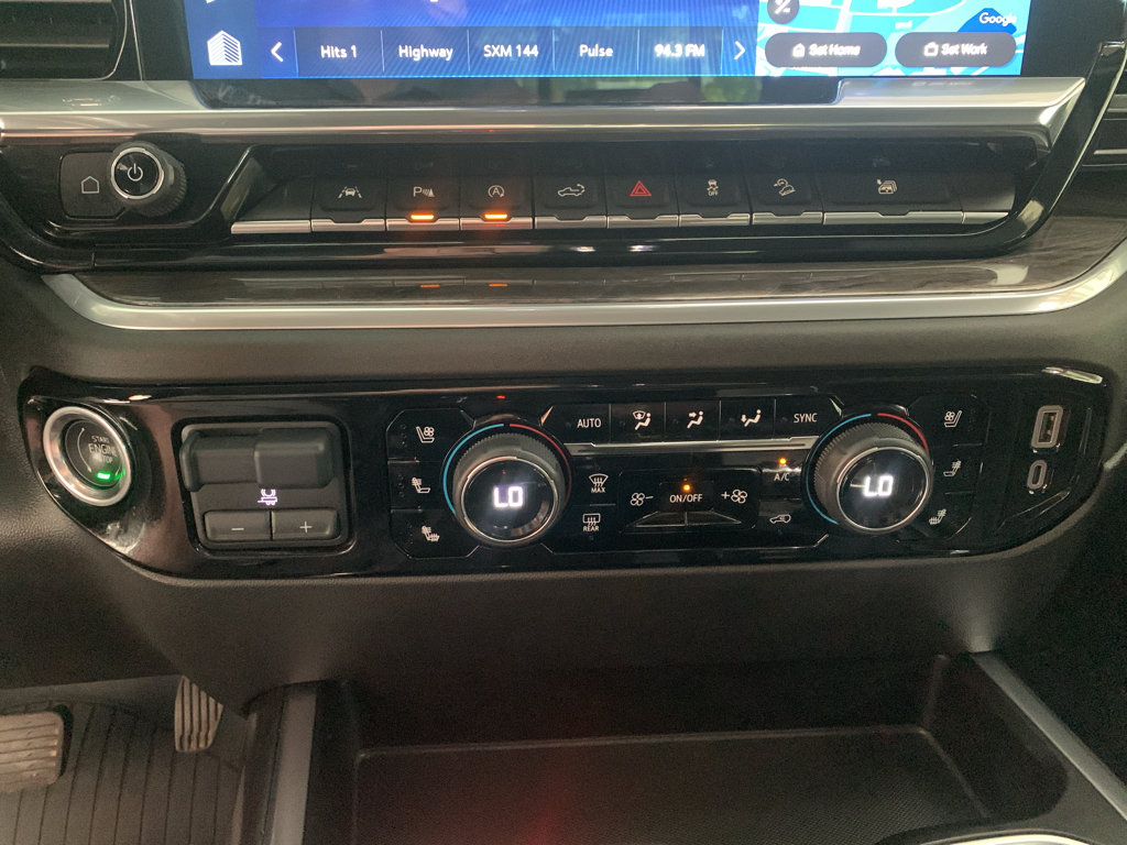 Used 2023 Chevrolet Silverado 1500 LTZ AWD/4WD image 23