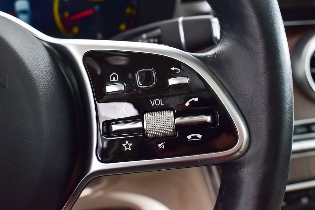 Certified 2021 Mercedes-Benz GLC 300 GLC 300 image 19