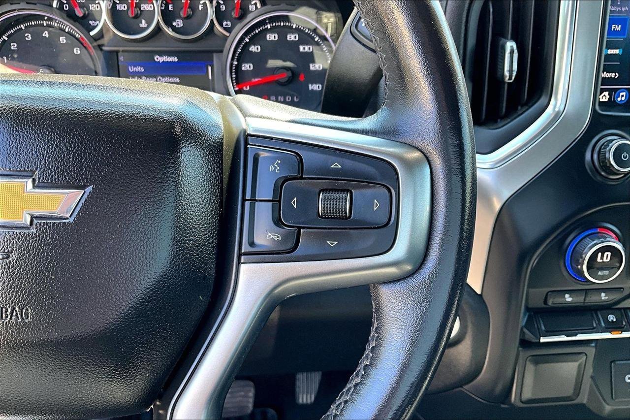 Used 2021 Chevrolet Silverado 1500 LT w/ Z71 Off-Road Package AWD/4WD image 15