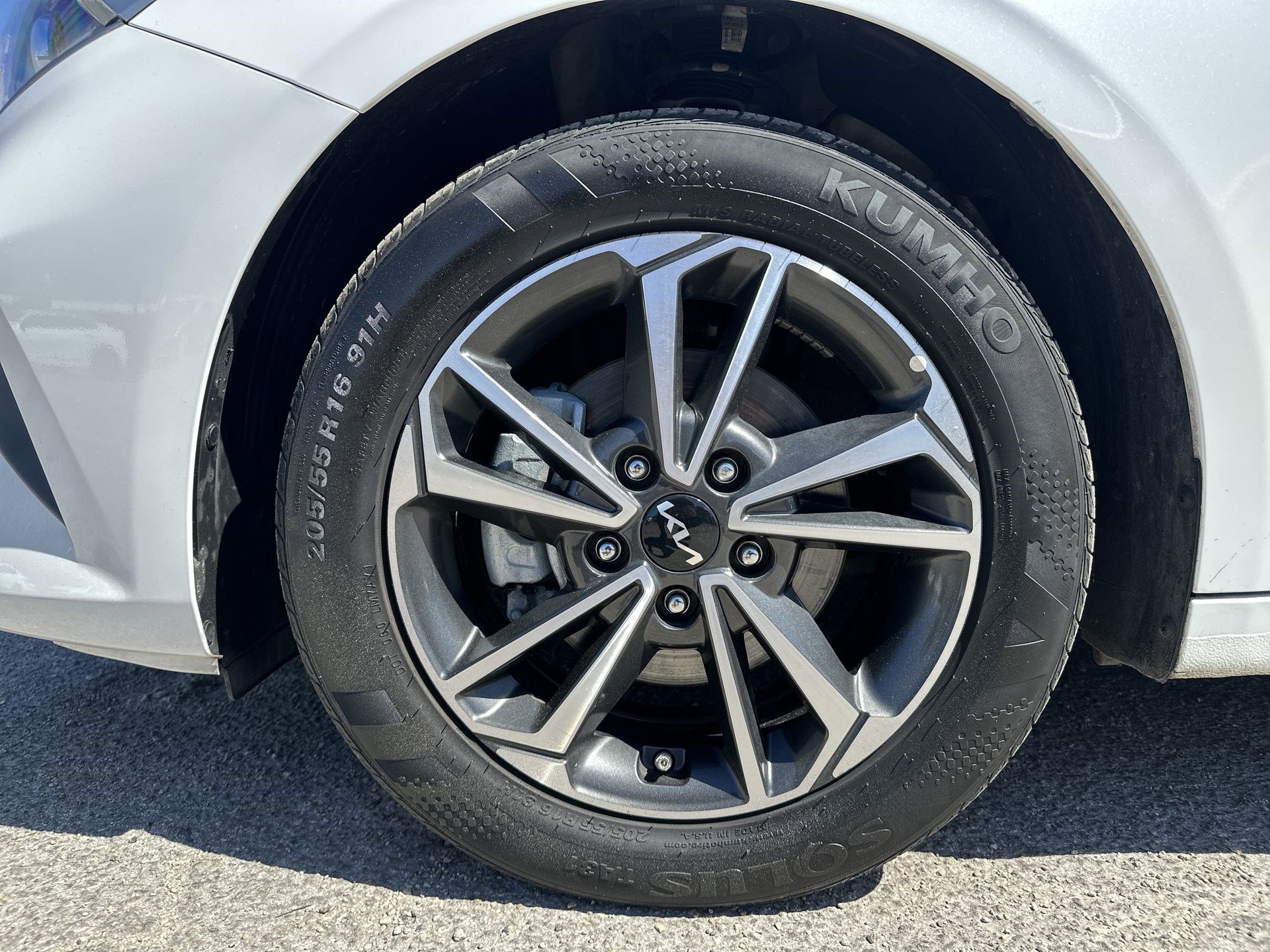 Used 2023 Kia Forte LXS w/ LXS Technology Package image 18