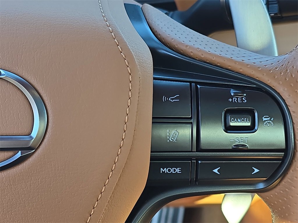 Used 2018 Lexus LC 500h image 16