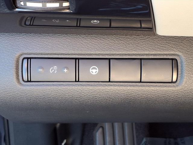 Certified 2022 Nissan Pathfinder SV image 15