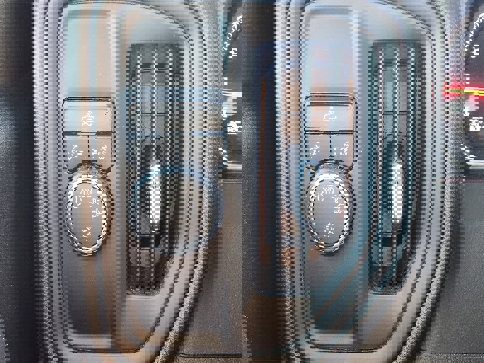 Used 2020 Chevrolet Silverado 1500 Custom w/ Custom Value Package image 15