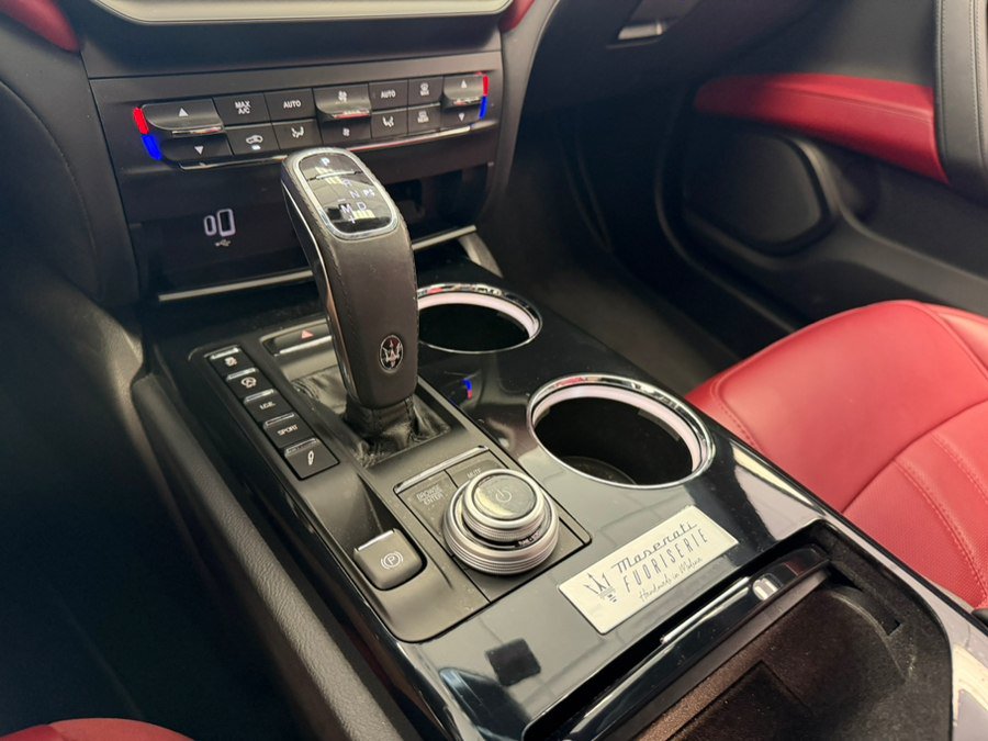 Used 2022 Maserati Ghibli Modena RWD image 61