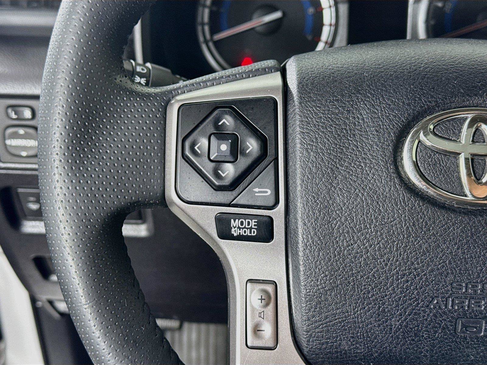 Used 2016 Toyota 4Runner SR5 Premium RWD image 18
