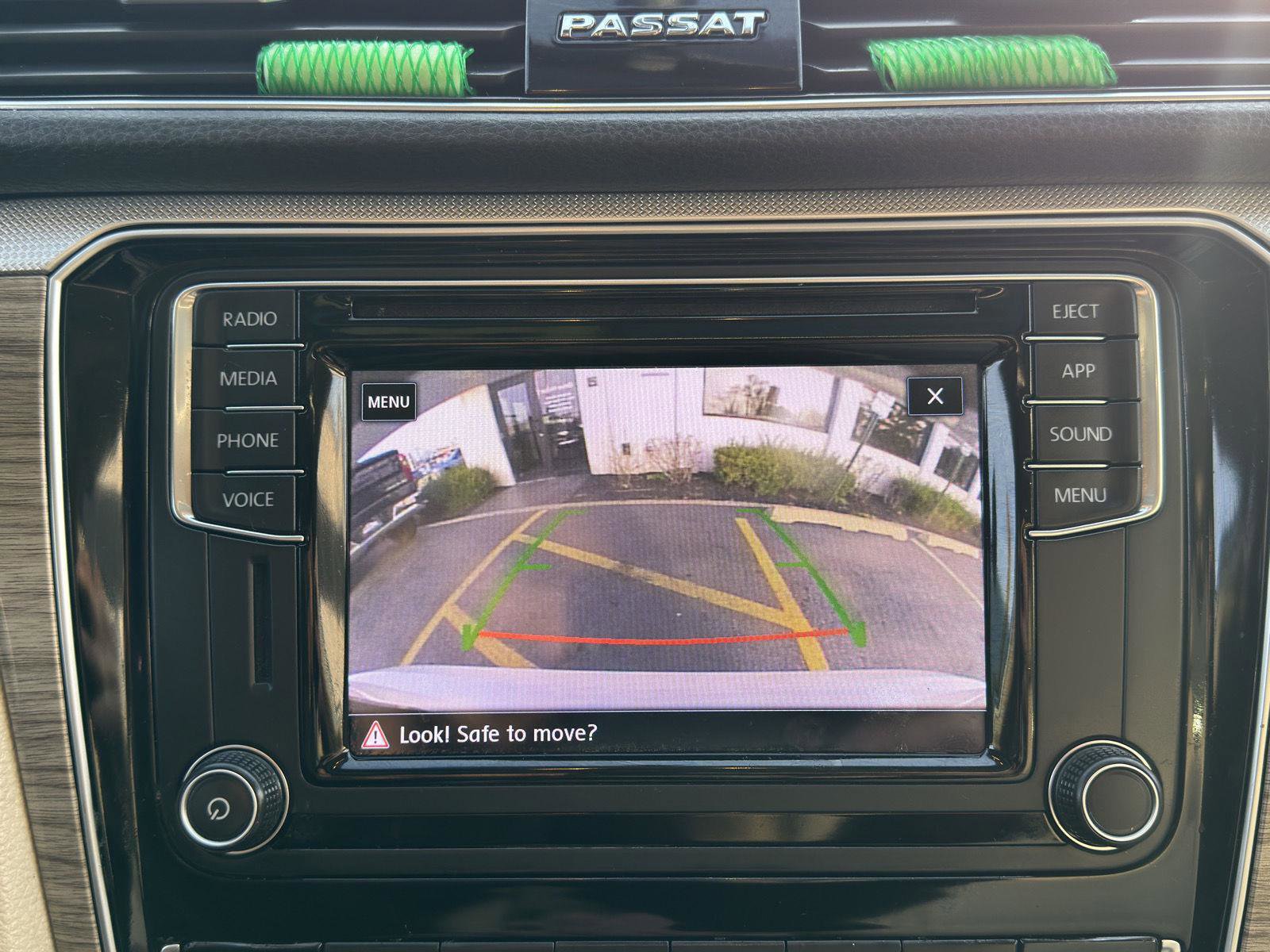 Used 2018 Volkswagen Passat 2.0T SE w/ SE Lighting Package FWD image 27