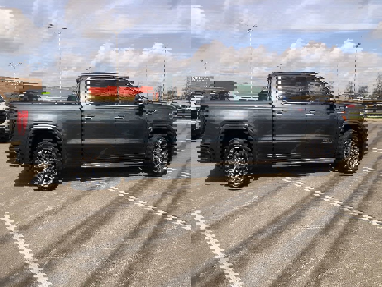 Used 2021 GMC Sierra 1500 Denali w/ Denali Ultimate Package image 14