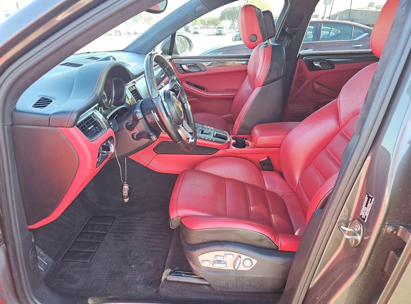 Used 2016 Porsche Macan Turbo image 7