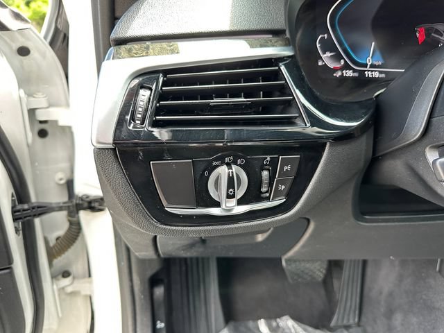 Used 2021 BMW 530e w/ Parking Assistance Package RWD image 21