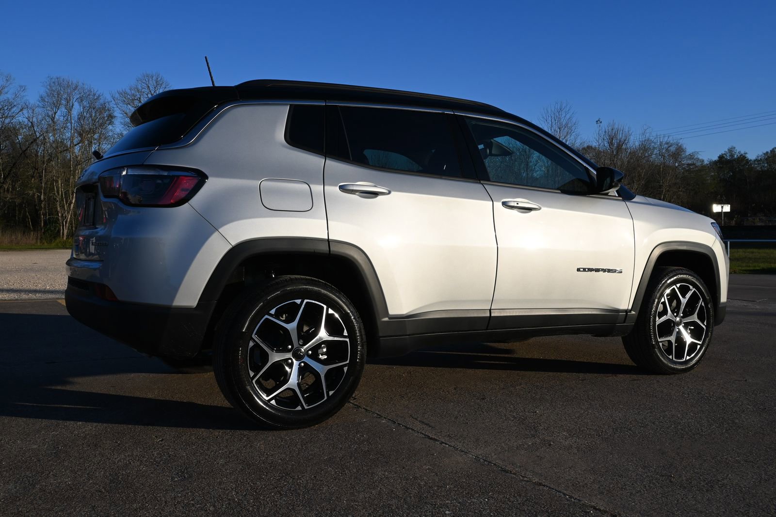 New 2026 Jeep Compass Limited image 3