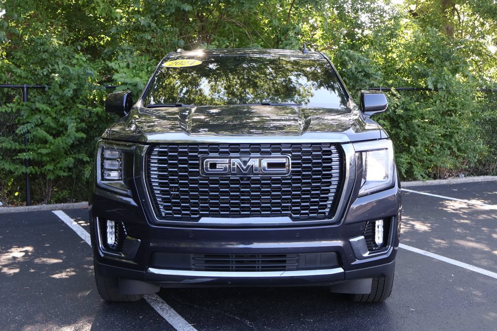 Certified 2024 GMC Yukon Denali Ultimate w/ LPO, Floor Liner Package AWD/4WD image 2