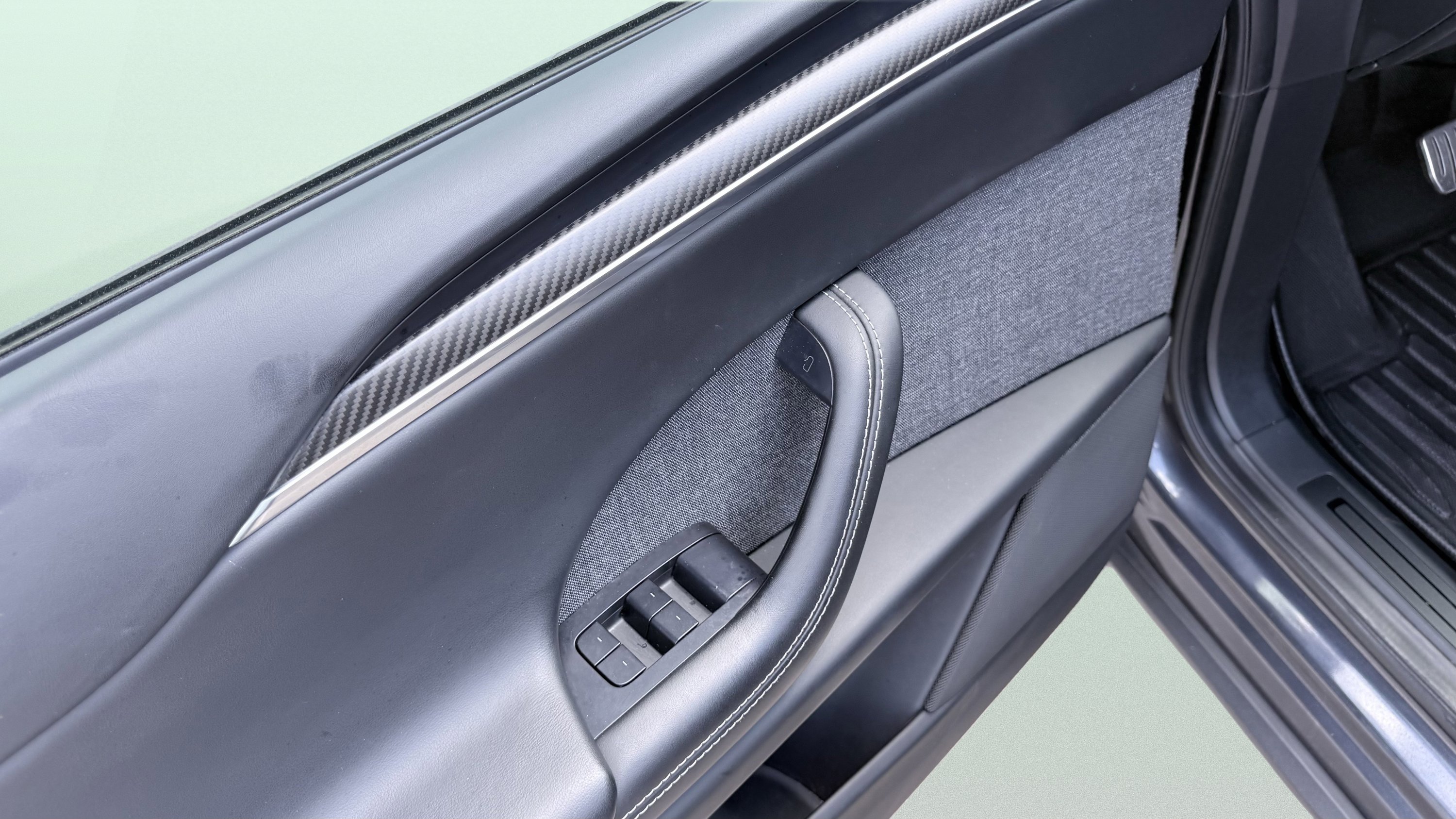 Used 2023 Tesla Model X Plaid image 20