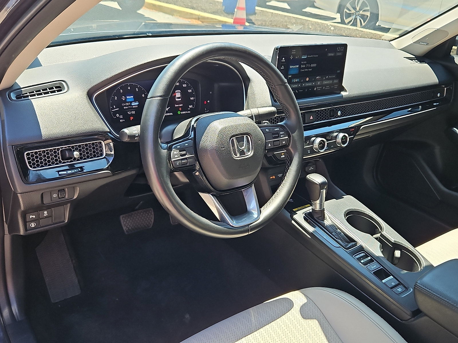 Used 2022 Honda Civic Touring image 29