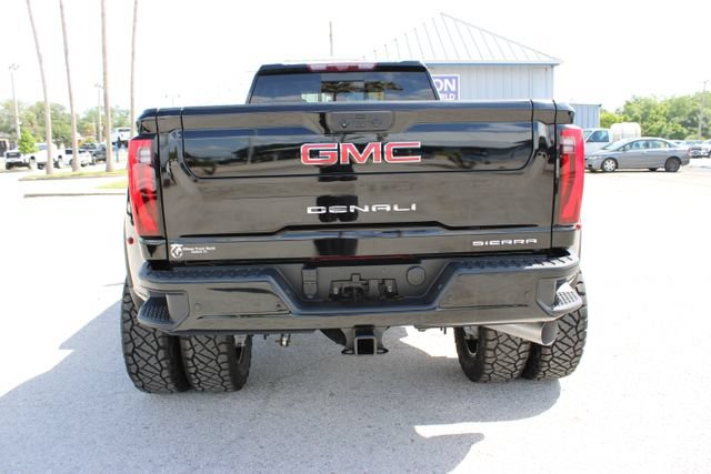 Used 2024 GMC Sierra 3500 Denali w/ Denali Reserve Package AWD/4WD image 9