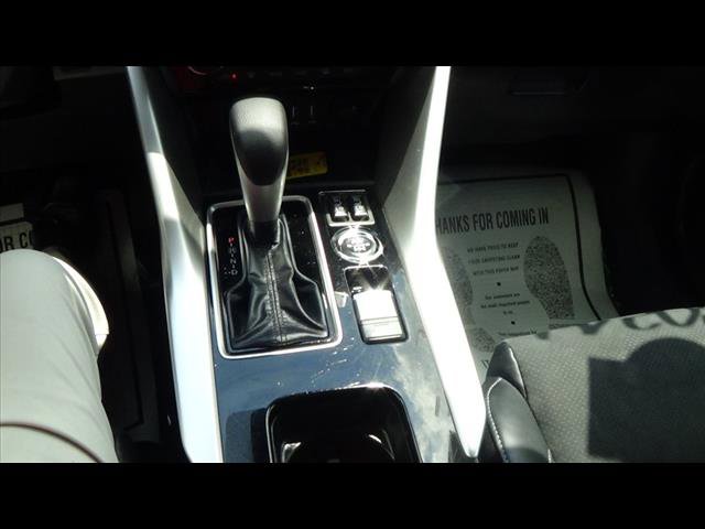 Used 2024 Mitsubishi Eclipse Cross SE image 29
