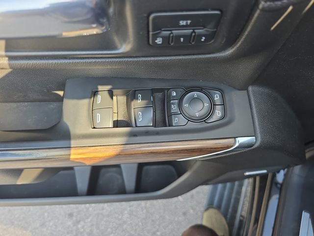 Used 2022 Chevrolet Silverado 3500 High Country w/ Technology Package image 27
