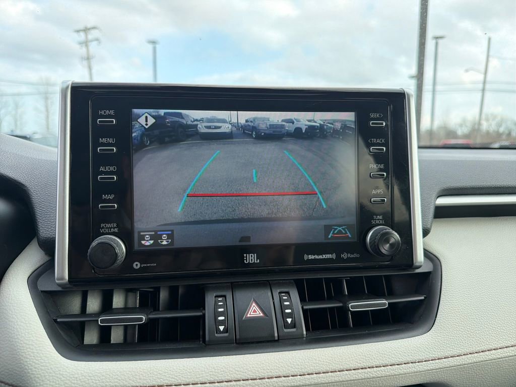 Used 2020 Toyota RAV4 XLE Premium image 19