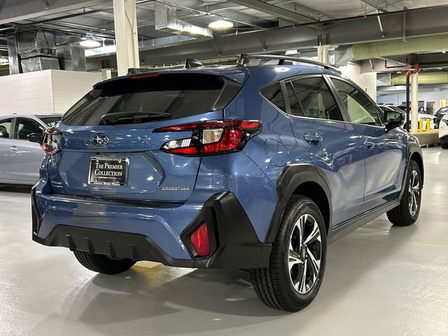 Used 2024 Subaru Crosstrek 2.0i Premium AWD/4WD image 2