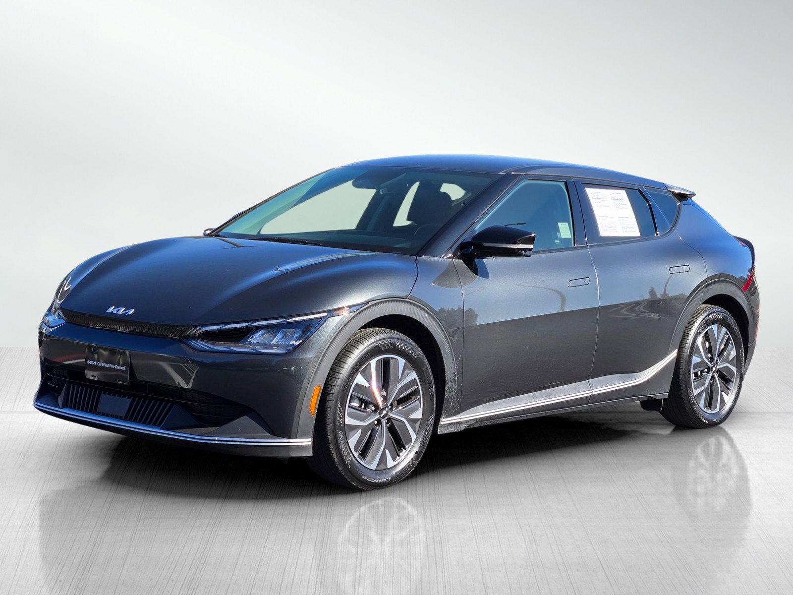 Used 2023 Kia EV6 Light RWD image 8