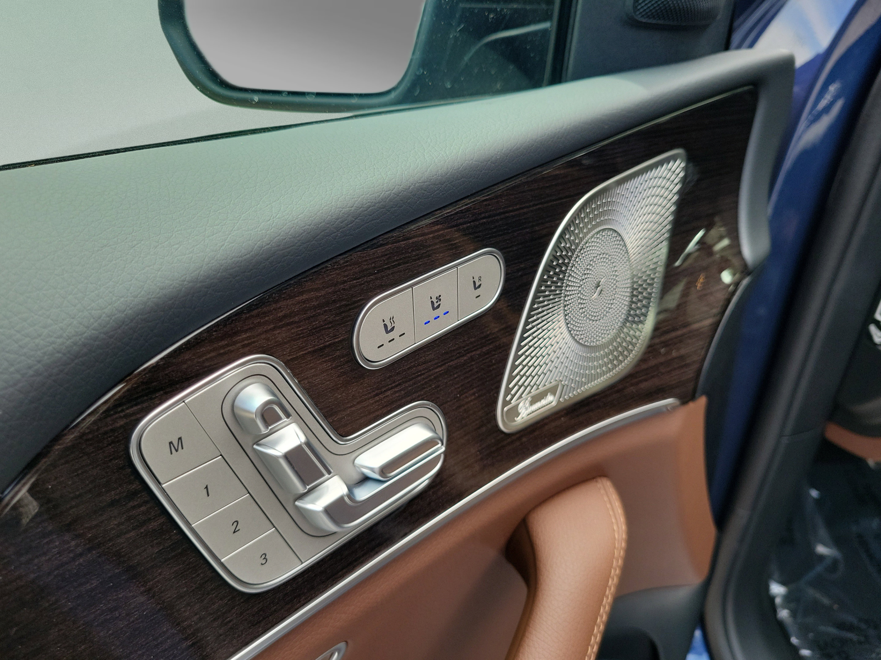 New 2026 Mercedes-Benz GLS 450 4MATIC image 14