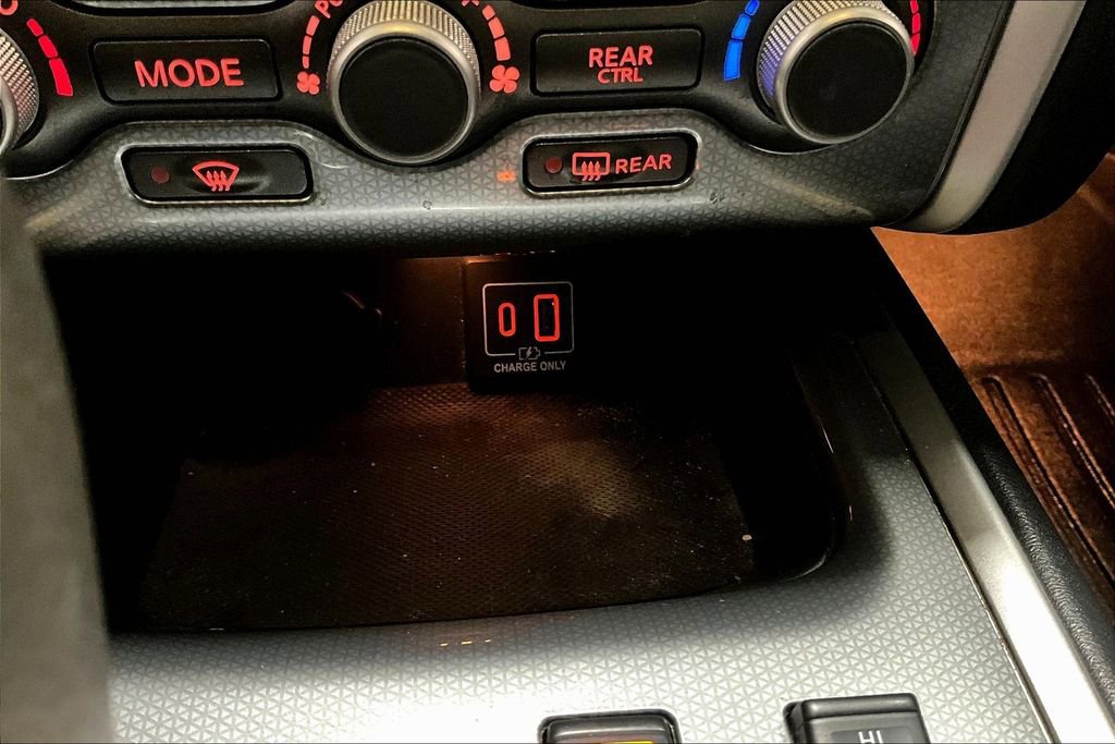 Used 2019 Nissan Pathfinder S image 16