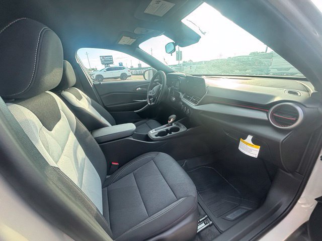 New 2026 Chevrolet Trax RS w/ Driver Confidence Package FWD image 16