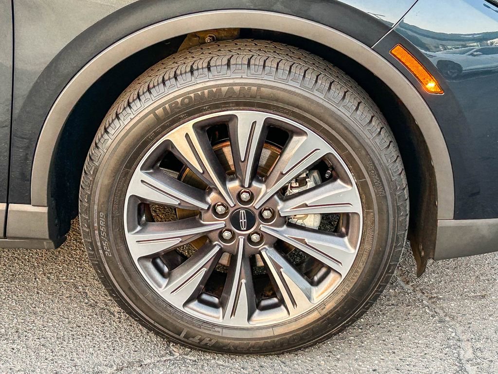 Used 2020 Lincoln Corsair Reserve FWD image 14