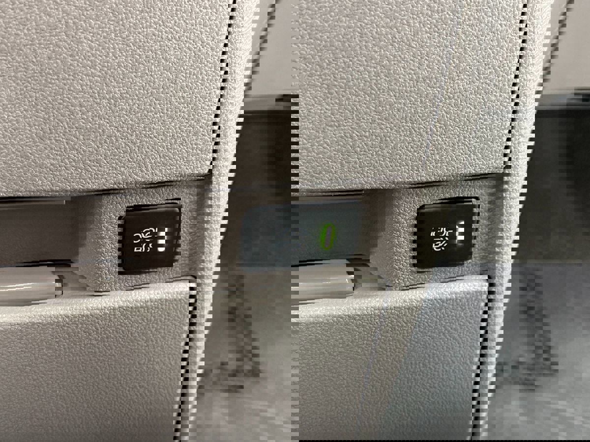 Used 2015 Honda Odyssey EX-L image 25