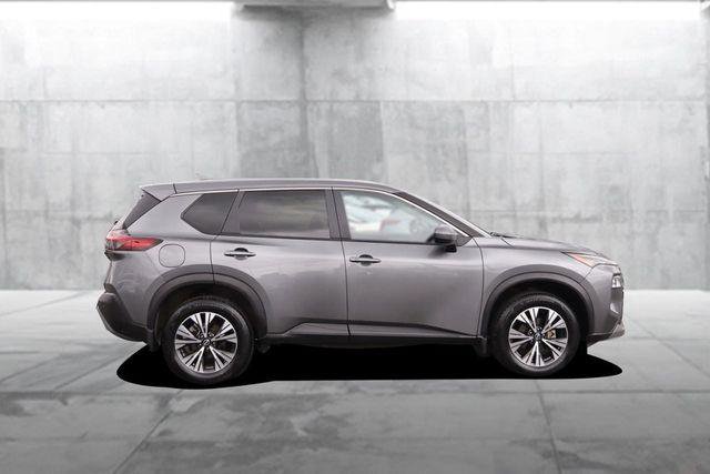 Used 2023 Nissan Rogue SV image 5