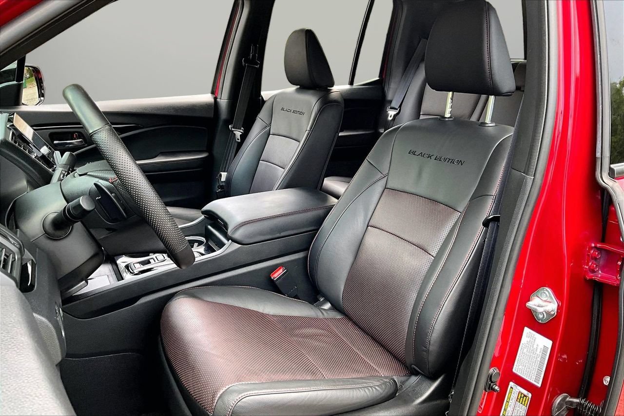 Used 2025 Honda Ridgeline Black Edition image 21