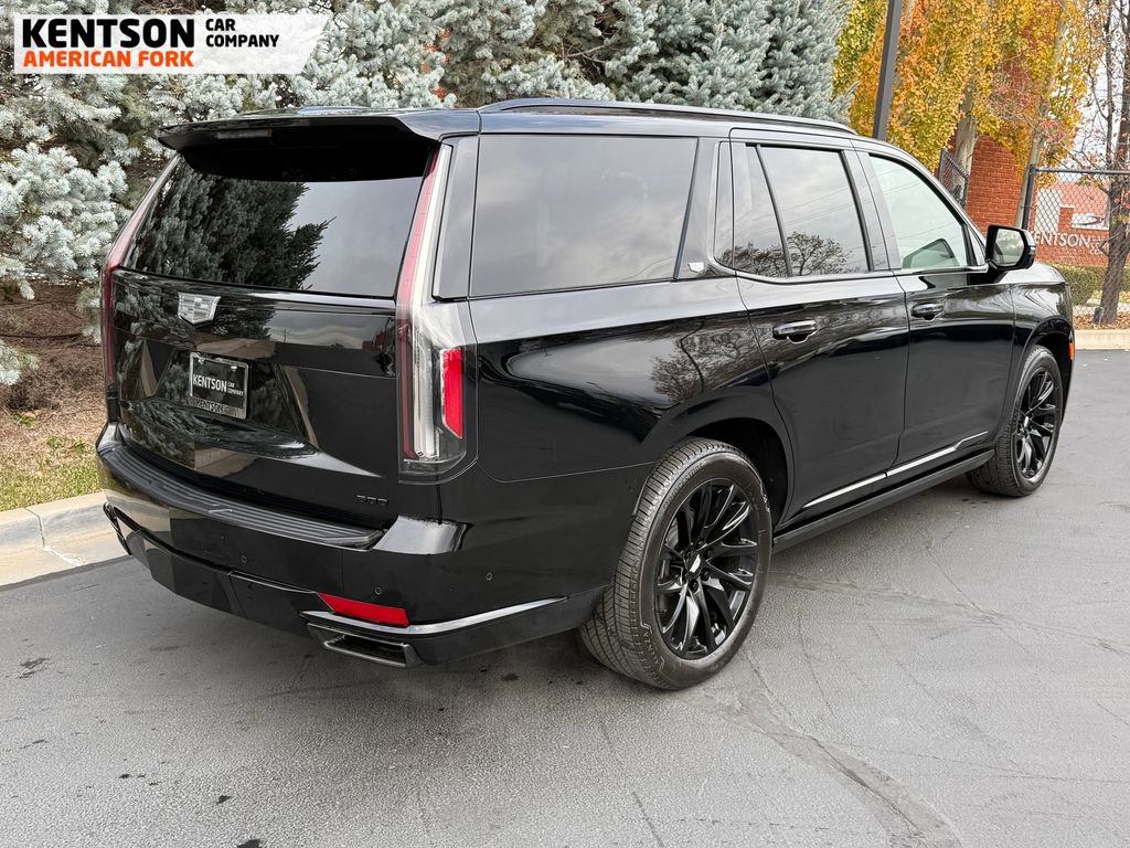 Used 2024 Cadillac Escalade Sport Platinum w/ LPO, ONYX Package image 9