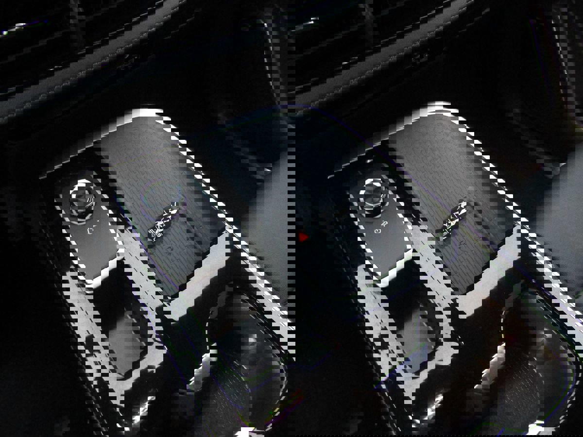 Used 2025 Buick Enclave Preferred image 18