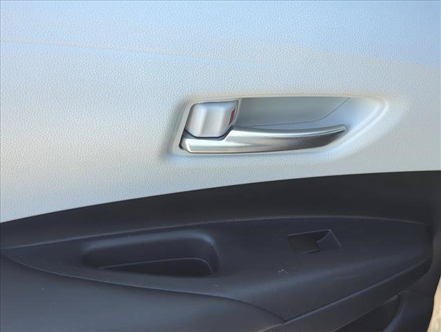 Used 2024 Toyota Corolla SE FWD image 7