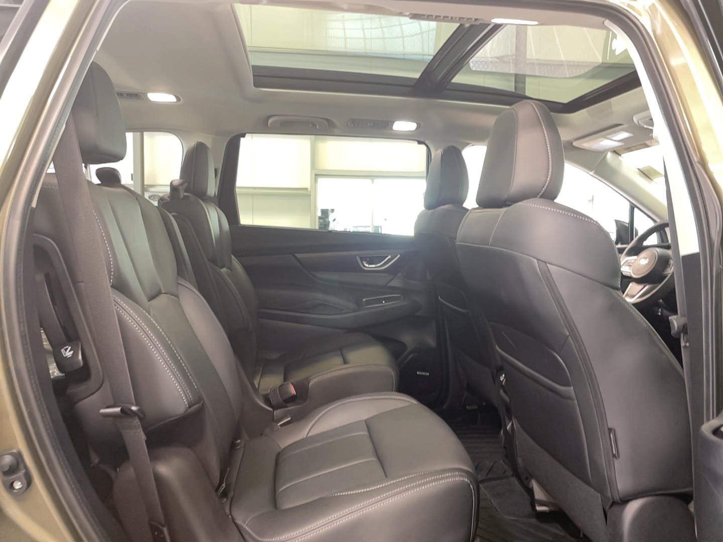 Used 2025 Subaru Ascent Touring AWD/4WD image 22