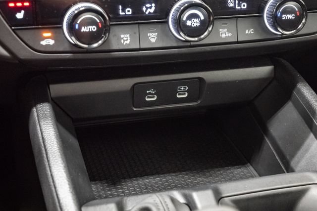 Used 2025 Honda Accord SE image 15