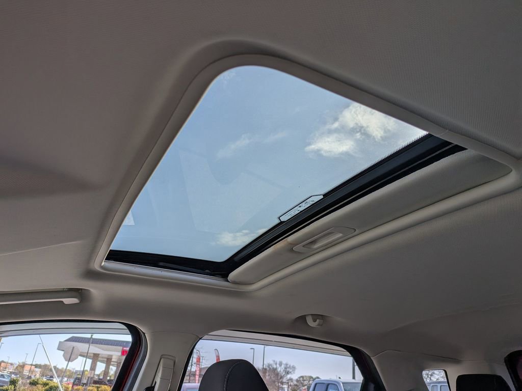 Used 2019 Ford EcoSport SE w/ SE Convenience Package image 21